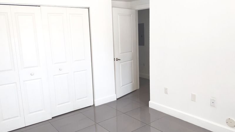 Interior photo 7 of 9, 1002 9th Avenue N